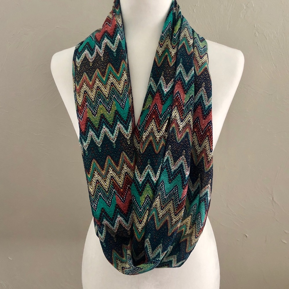 Chevron Infiniti Scarf
